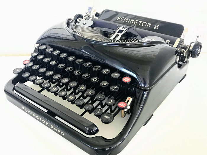 Remington 5 Signature Typewriter